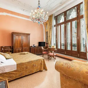 San Moise Hotell